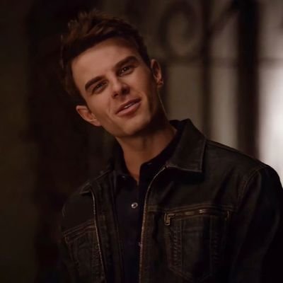 “ The Original Brother Kol Mikaelson Your Favorite ”

Age: 1000+