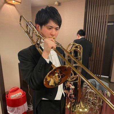 btbryotary's profile picture. 大阪桐蔭→大阪音大卒 ／ 関西のバストロンボーン奏者。