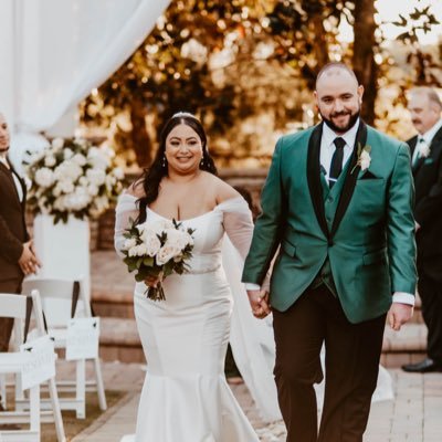 28. Married to the most beautiful Woman on the planet. UCF Alum.