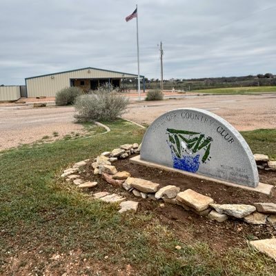 Ballinger C.C ground’s dept. 🌦️ (est.1923) 9-hole golf, putting green ,and nursery green📍TEE thru GREEN