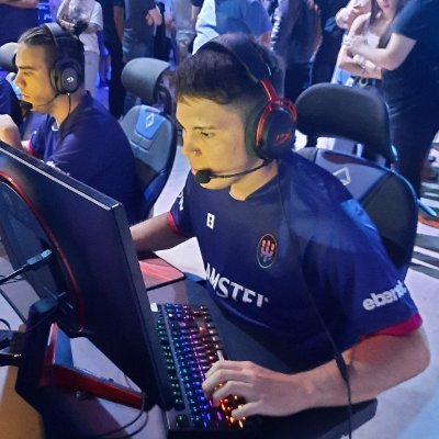 Cs Player?
Former: @NostalgiaARG @ebea2gg @MaycamEvolve @WapEsports