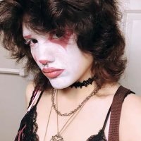 illybug (@illyroach) 's Twitter Profile