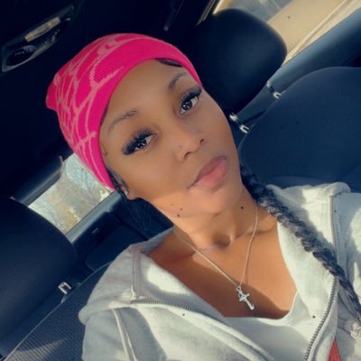 IG: tena.shalonn🦋. loner💆🏽♀️ Psalm 147:3 he heals the brokenhearted and bandages their wounds💕🕊️.
