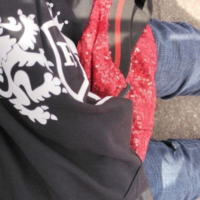 AlexanderLoo's profile picture. 😏  #español #italiano #ingles