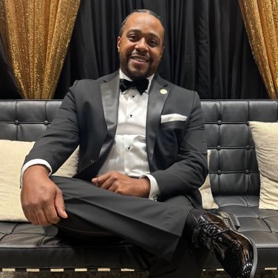 Founder of The Techno Thugz & Lux Svan Holdings. An American entrepreneur, mentor, producer, visionary, activist and truth seeker. Follow @kenallah everywhere