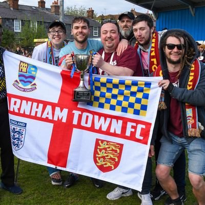 @FarnhamTownFC Supporter | The Farnham Town FC Foghorn📣/Drummer🥁 | #UpTheTown #FarnhamArmy