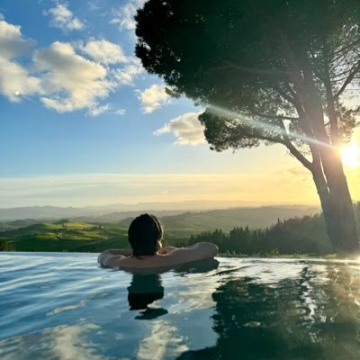 Food, Music, Wine, Golf, Box, Traveling and Fashion lover ….