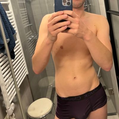 SSub97's profile picture. 27😈 Sub - Vers - Amsterdam 🇳🇱 - 18+ Only - Looking for tops 🍑🫶🏼 Public