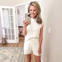 This my new Xtwitter account the other one was hacked NO PORN videos and NUDES pics in my inbox or my page I’m free to talk to friends who wants to Chat