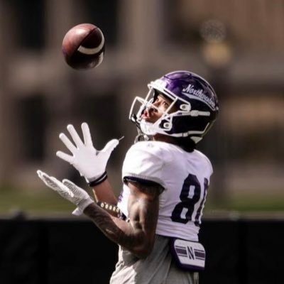 Wide Receiver @ Northwestern University // 6’4” route runner & pass catcher // Cali ✈️ Chicago, IL // Instagram: @iamfuture4