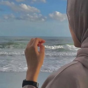 scrtlyhppysd's profile picture. loading.....