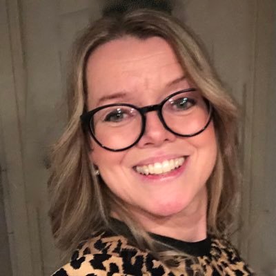 Politik och samhällsfrågor; träning och trädgård. Skriver (roman-)manus. Är ibland glad, ibland arg. Oftast ganska trevlig. RT är inte alltid medhåll.