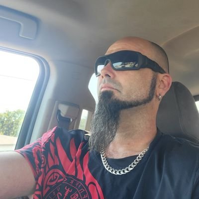 Entrepreneur, Husband, Father, and Avid Biker.

J'Birds Motorcycle Customizations, Performance and Repair.

CEO and master carpenter @ #JSRemodeling