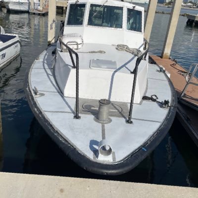 Marine Towing & Salvage Specialists available 24/7 Launch Service Port Everglades • New River Towing #downritetowing #downritemarine