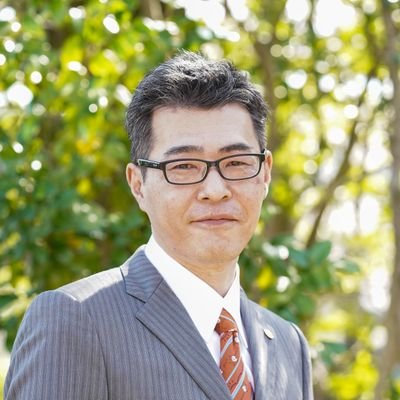 【資格】中小企業診断士/販売士1級/簿記2級【仕事】ドラッグストア←書店【趣味】将棋ウォーズ二段/将棋クエスト二段
