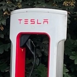 An unofficial feed of Tesla Supercharger updates in Germany, via https://t.co/eooVQ4ybR8 (@superchargeinfo)