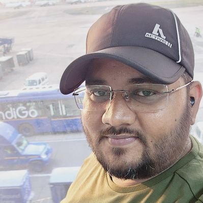 itsmesks's profile picture. Firm Believer of #LoveLiveLife ... View Personal....Re-tweet not endorsement...Wanna Judge Me,You Can, I don't Give A Damn!
