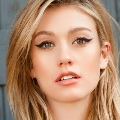 Hi I am Camille but I go as Cami. I am new to being a Shadowhunter. I have stolen @VampSalva's heart and @Sexy_GuysVamps
#Parodyaccount 21+ RP