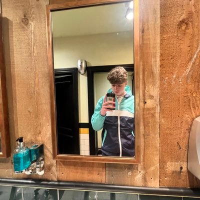 GeorgeRockett_'s profile picture. @BarnsleyFC 58/92🏟️