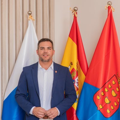 👨🏻‍💼👷🏻‍♂️Vicepresidente del @cabildolz y Consejero de Obras Públicas - Secretario General @pplanzarot