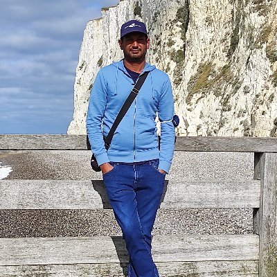 De tout de rien, du dev du foot (surtout l'om) de l'actu de la politique, de temps en temps je lâche un com ça fait du bien, puis je disparais, et je reviens
