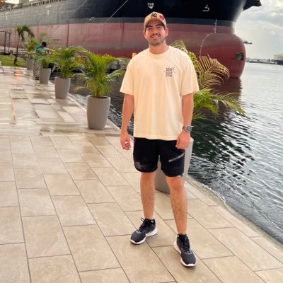 stevenhdz21's profile picture. 