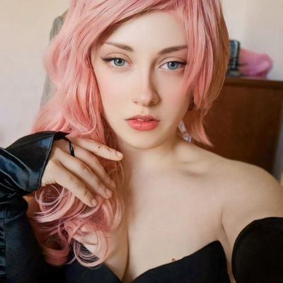 Sono una content creator italiana🇮🇹: ho un profilo fansly. Sono una cosplayer e una nerd. Vieni a trovarmi su fansly! 😉