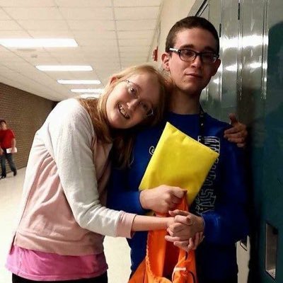 kimanntips's profile picture. hi I’m Kim Ann Clark I made this for Vocal tips feel free to donate money to me on cash app for singing lessons my cash app is $KimSings1 I’m a Tik Tok singer