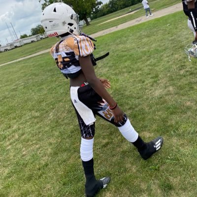 C/O 2028, ( 5’5 quarterback) Bradley tech highschool contact me at rodgersarnez15@gmail.com or my cell (414-406-3989)