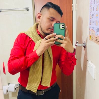 JhayrDhyaz10's profile picture. Abogado, amante de la literatura, el arte y la filosofía. Neurodivergente🧠