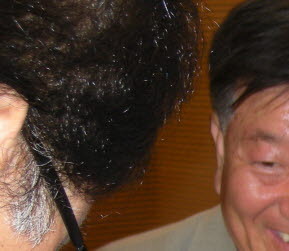 혼인말할때 장삿말하는 바보들세상에서 아는척하는 속물근성. 개구리 올챙이쩍 생각않는. 불의를 보곤 못참는다.부산에서 태어나 대구에서 살았는데이제싹지워버리고싶은기억이다.