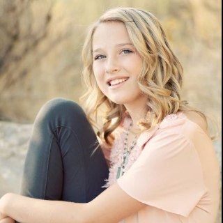 AbbyCheergurrl1's profile picture. 