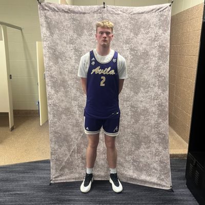 @avilamensbb commit - 6’3 185 lbs SG 816-516-5263