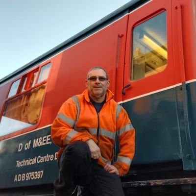 Retired rail vehicle testing engineer, railway author & modeller, apprentice signwriter & volunteer at the GCR
All pics and opinions my own 
#RailVehicleTesting