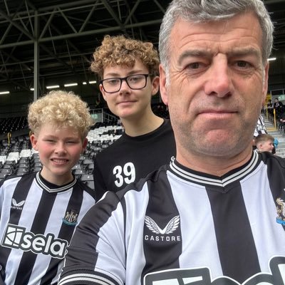 Supporter of @NUFC, UEFA B Coach. Former #FACoachMentor @thefa. U15s Coach @AshUtdYouthfc spellings and views are all mine!!