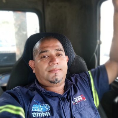julius99679's profile picture. El aguardiente es mi vida