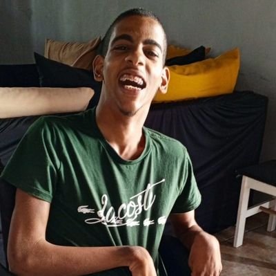 Prazer, me chamo Dominique, tenho 17 anos, sou deficiente, moro na Bahia estado do Brasil e posto o meu dia a dia aqui no meu perfil. Então já me segue aí 😉🤙