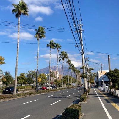 地元のサッカーチームがJ2に上がったということで、にわかだけど応援してみる。 無言フォロー失礼します。