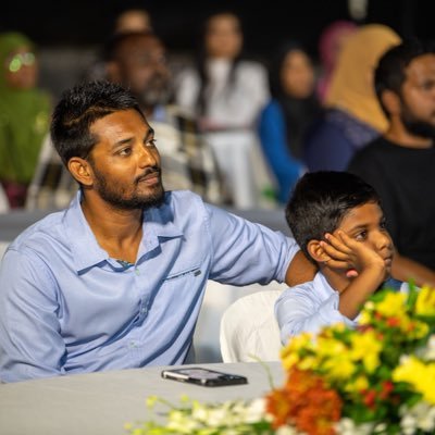 Surfing Instructor, Photographer of some kind, Moodhu Bulhaa, Gooner.