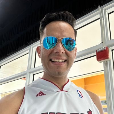 wilfredogomez29's profile picture. Orgullosamente Venezolano 🇻🇪

Opositor a la izquierda siempre.

De la mano de Dios Siempre.