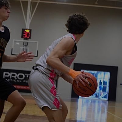 c/o 2025, Mt. Vernon HS, Fortville, IN, 5’11 150lbs, Email: Kaiden.jerabek@yahoo.com / phone #: 317-627-2447