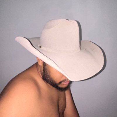 jotapemp3's profile picture. alguém que engoliu tatá werneck e beyoncé (no bom sentido)