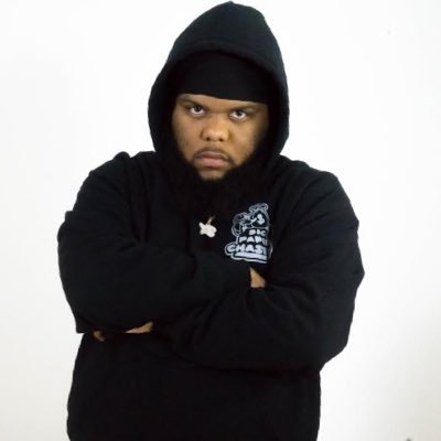 The Official Twitter For YoungChrisTheArtist DM For Booking & Features🎵🎤 #LongLiveRossie💔🕊️