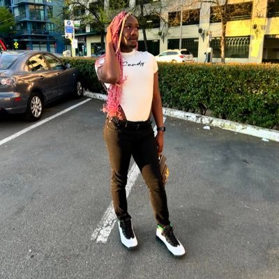 {Aries ♈️} {1996🤟🏿} SEA 🌊 {Hairstylist 🔛 💇🏿♂️💇🏿♀️} {Spanish/ELL} {LHS• Teacher/Coach} {CWU alumni 👨🏾🎓 🐾}