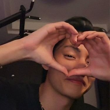 Dabell56's profile picture. 