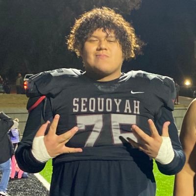 Class of 24 | 6’2 | 320 | 3.7 GPA | Sequoyah High School | Tahlequah, Oklahoma | C/G/DT | yohunt3r@icloud.com