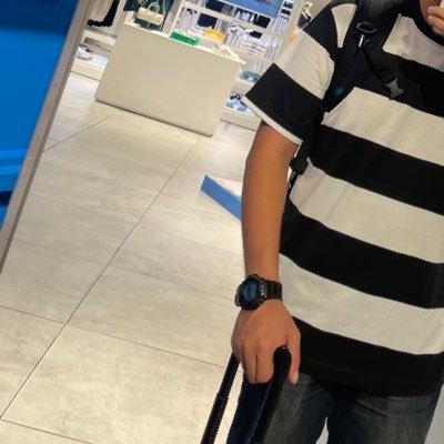 fallingf0rya's profile picture. 