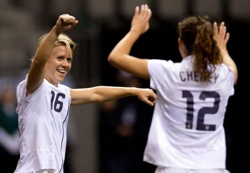 Twitter Account dedicated for @LaurenCheney8, @LoriLindsey6, & The #USWNT ... PLZ FOLLOW AND RT... Also follow my other acct. @RapinoeNation