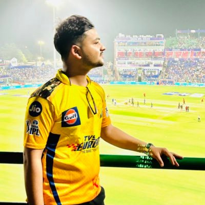 Chartered Accountant 🎓 Broken with a fake smile!! Cricket Cricket and only Cricket...!! #IndianCricketTeam 🇮🇳 @chennaiipl 💛 @msdhoni @imvkohli @Ruutu1331 👑