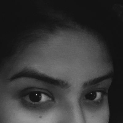 Indian. Hindu. Woman. Married. MODI BHAKT.
Extremely Short Tempered.Moody. Ordinary. Boring. A साधारण naari.
LET'S INTERACT ONLY ON THE TL.
STRICTLY NO DM.